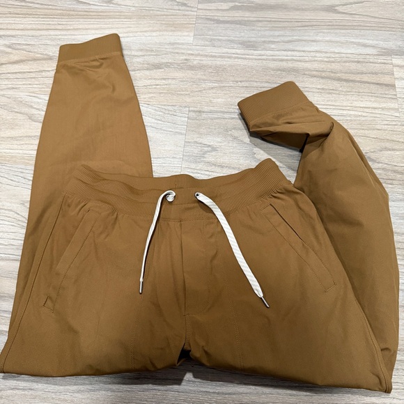 Vuori Other - Vuori Brown Sweatpants Relaxed Fit Joggers